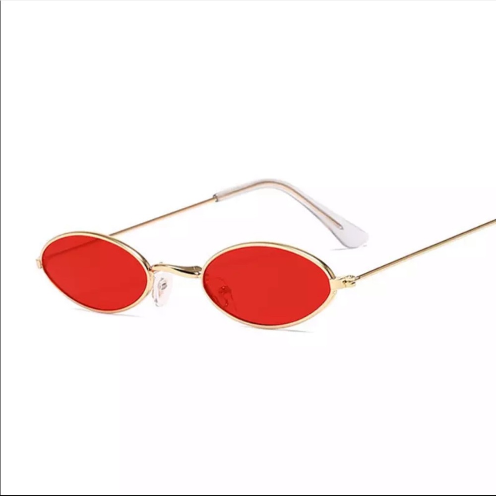 Glasses - Picture 4 of 4